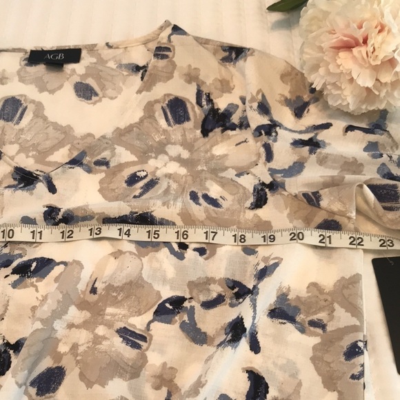 NWT AGB Women's Floral Top Size Large - Picture 12 of 14